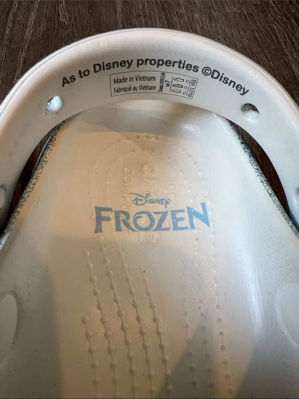 Disney Frozen Crocs Platform Glitter Ombré Clogs Women's Size 7 White & Blue